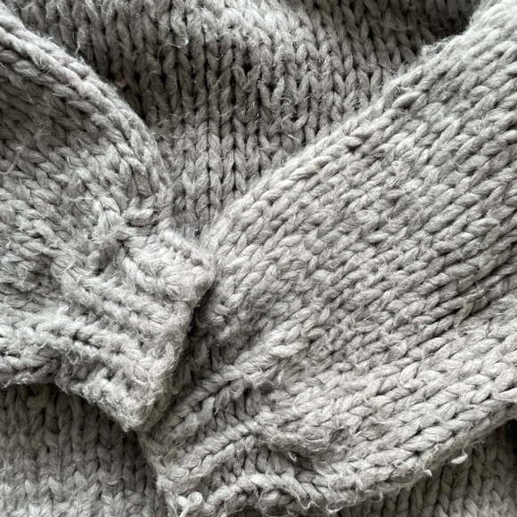 Chunky oversize knit sweater (medium) - Picture 4 of 6